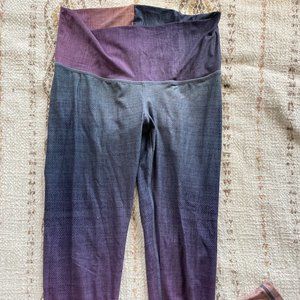 Niyama Soul Barefoot Leggings - Like New